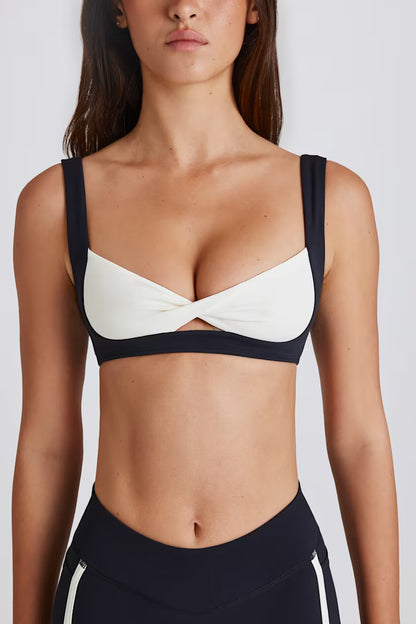 Brasier deportivo Soft Active con detalle retorcido al frente color negro