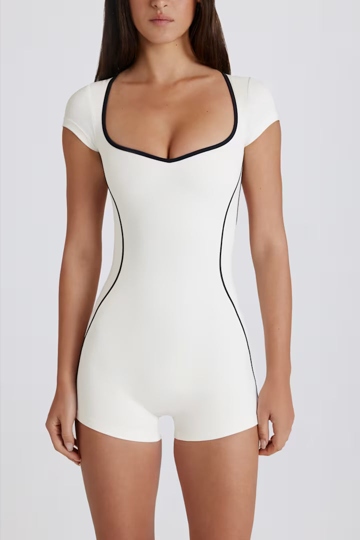 Enterizo deportivo Soft Active con espalda abierta en color malvavisco