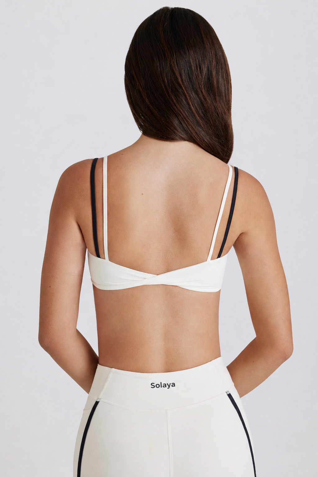 Brasier deportivo Soft Active Twist-Back con capas en color malvavisco