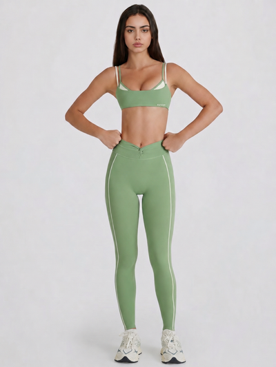 Leggings Soft Active con torcido al frente en verde jade